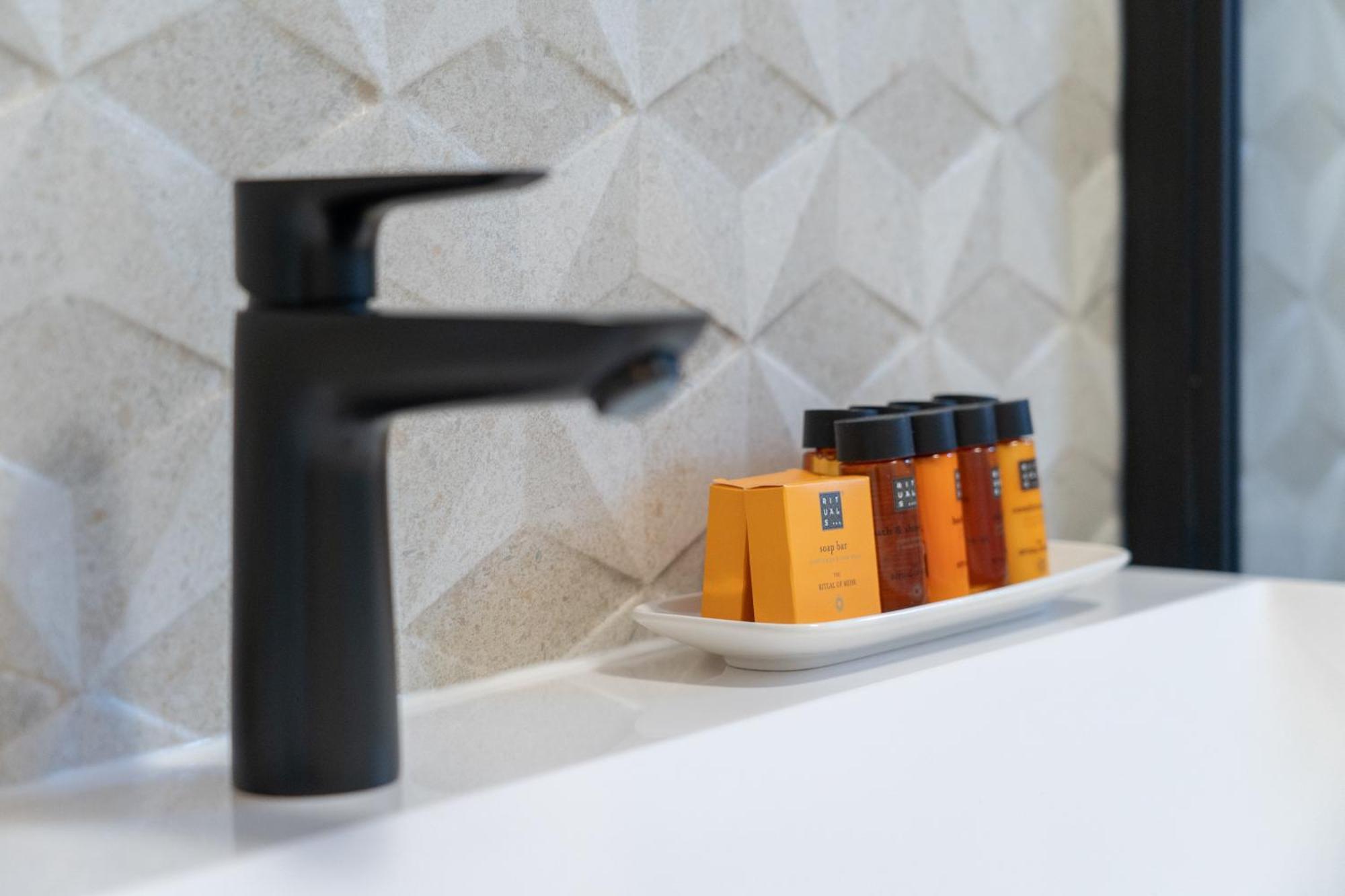 Lux Apartment Aleo มาคาร์สกา ภายนอก รูปภาพ
